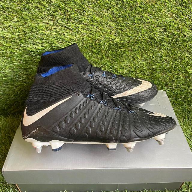 Nike Men's Boots - Black/Blue - UK 7 on Productcaster.