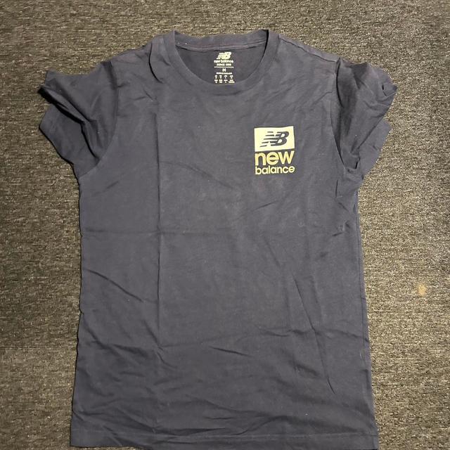 New Balance Men's T-shirt - Navy/Blue - M on Productcaster.