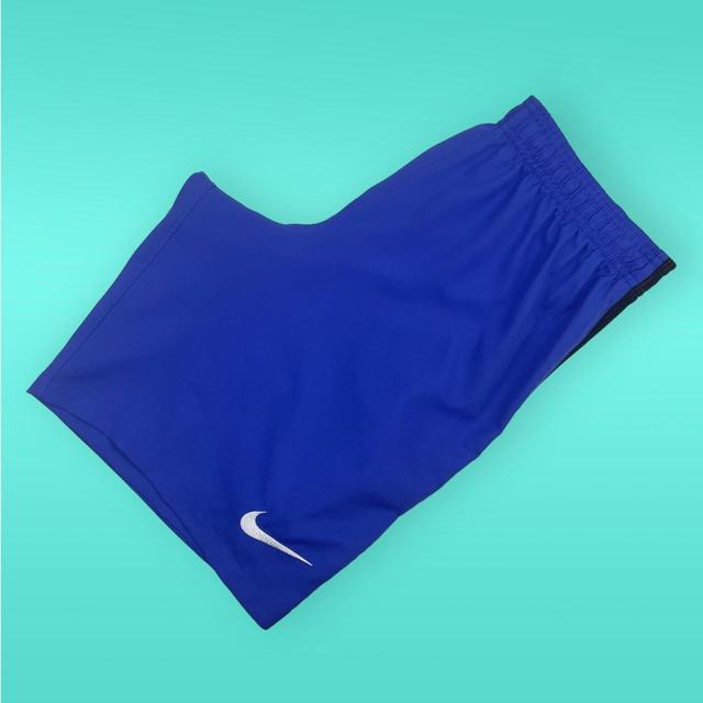 Nike Men's Shorts - Blue - M on Productcaster.