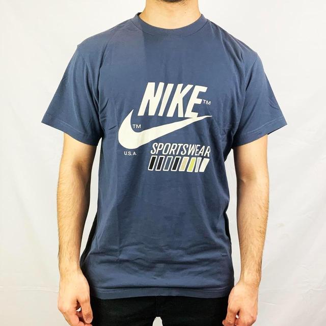 Nike Men's T-shirt - Navy - L on Productcaster.