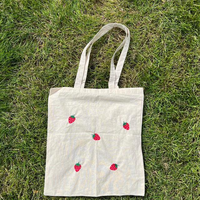 Custom Women's Tote bags - Red on Productcaster.