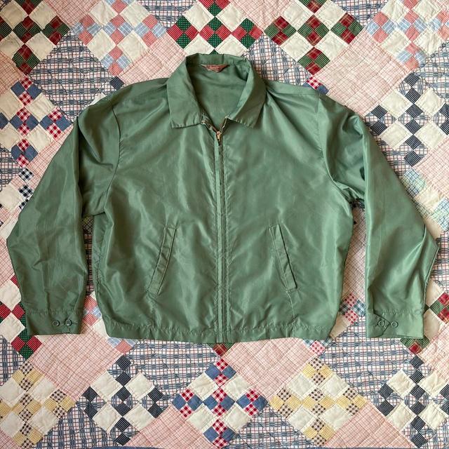 Men's Windbreaker Jacket - Green - L on Productcaster.