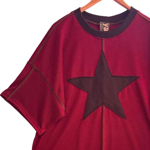 Men's T-shirt - Burgundy/Brown - XL on Productcaster.