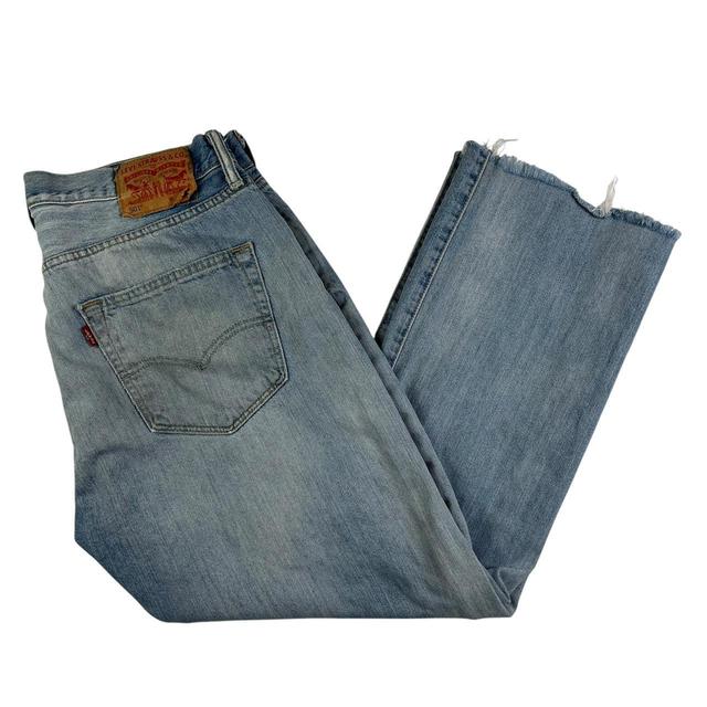 Levi's Men's Jeans - Blue - 33" on Productcaster.