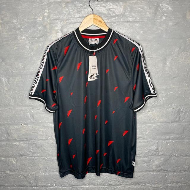 Umbro Men's T-shirt - Black - M on Productcaster.