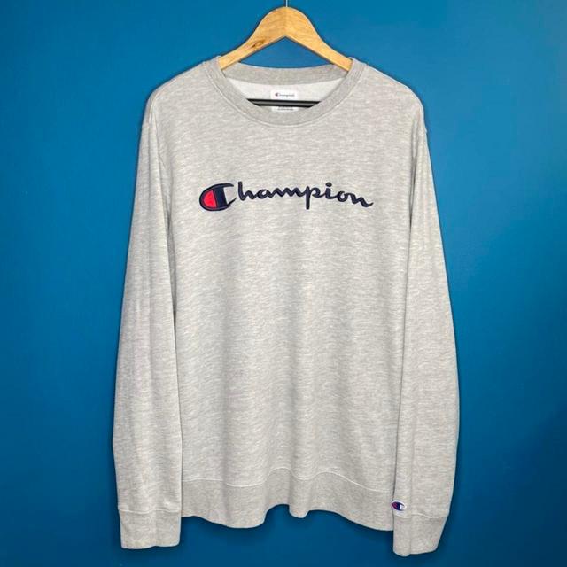 Champion Men's Sweatshirt - Grey - M on Productcaster.