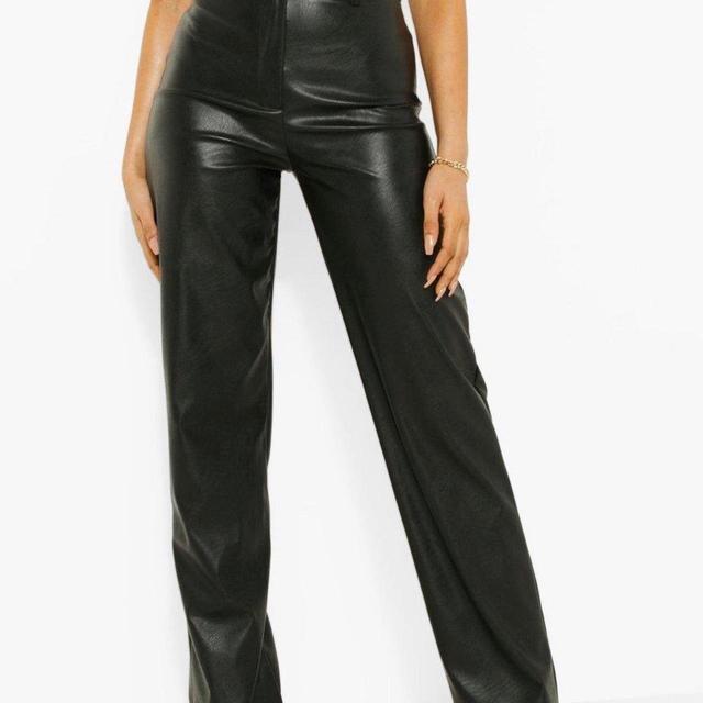 Boohoo Women's Trousers - Black - UK 14 on Productcaster.