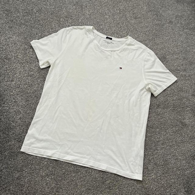 Tommy Hilfiger Men's T-shirt - White - M on Productcaster.