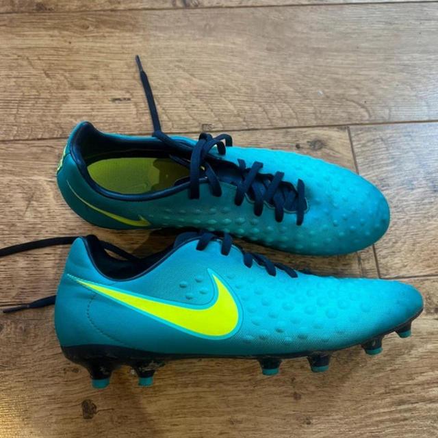 Nike Men's Boots - Blue - UK 7 on Productcaster.