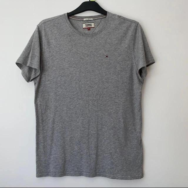 Tommy Hilfiger Men's T-shirt - Grey - M on Productcaster.