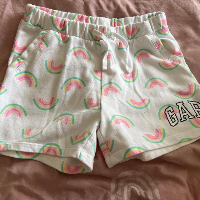 Gap Kids' Shorts - White/Multi on Productcaster.