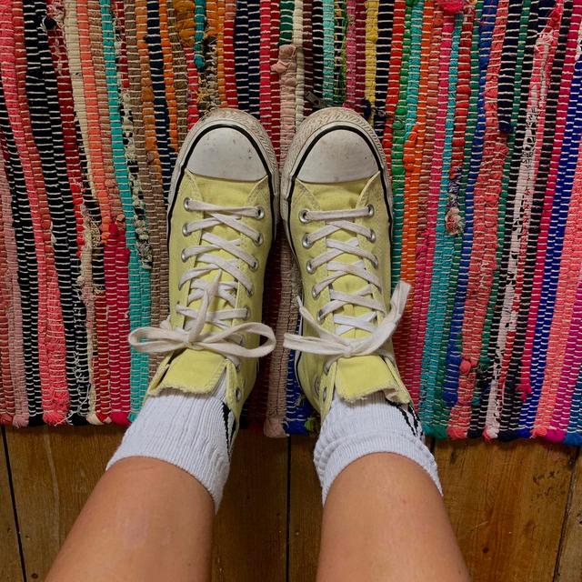 Converse Women's Trainers - Yellow - UK 7 on Productcaster.