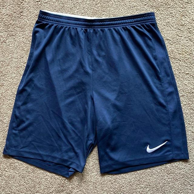 Nike Men's Shorts - Blue - L on Productcaster.