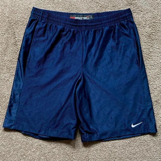 Nike Men's Shorts - Blue - L on Productcaster.