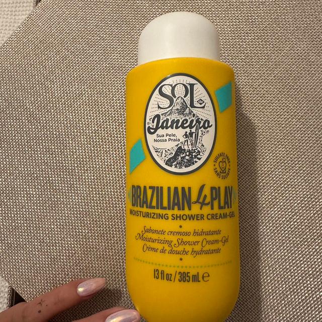 Sol de Janeiro Bath and body - Yellow on Productcaster.