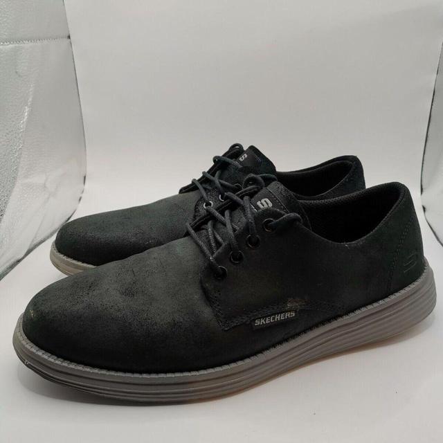 Preloved Men's Trainers - Black - UK 7 on Productcaster.