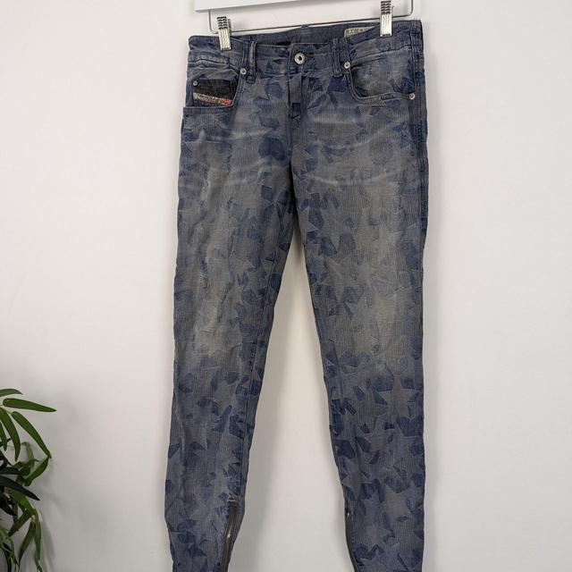 Diesel Men's Skinny Jeans - Blue - 29" on Productcaster.