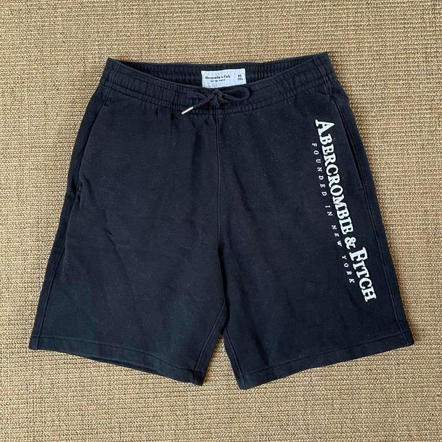 Abercrombie & Fitch Men's Shorts - Black - XS on Productcaster.