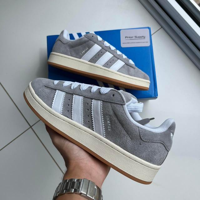 Adidas Women's Trainers - Grey/White - UK 7 on Productcaster.