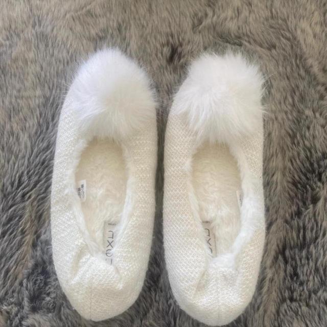 Next Kids' Slippers - White on Productcaster.