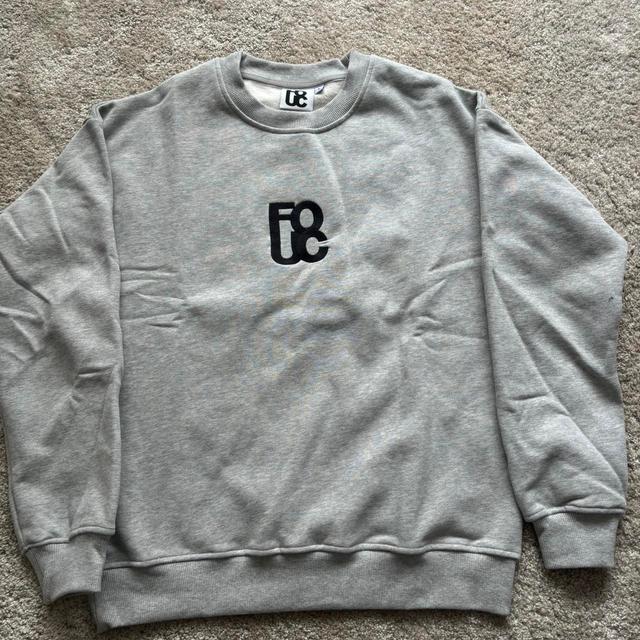 Men's Jumper - Grey - L on Productcaster.