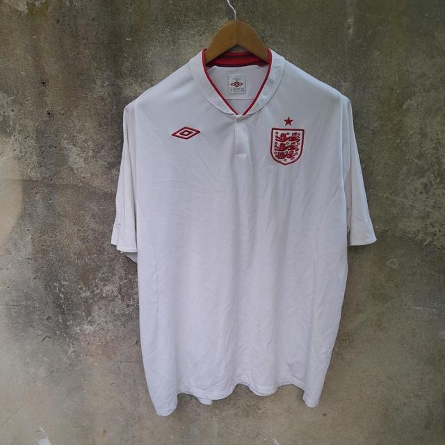 Umbro Men's T-shirt - White - 3XL on Productcaster.