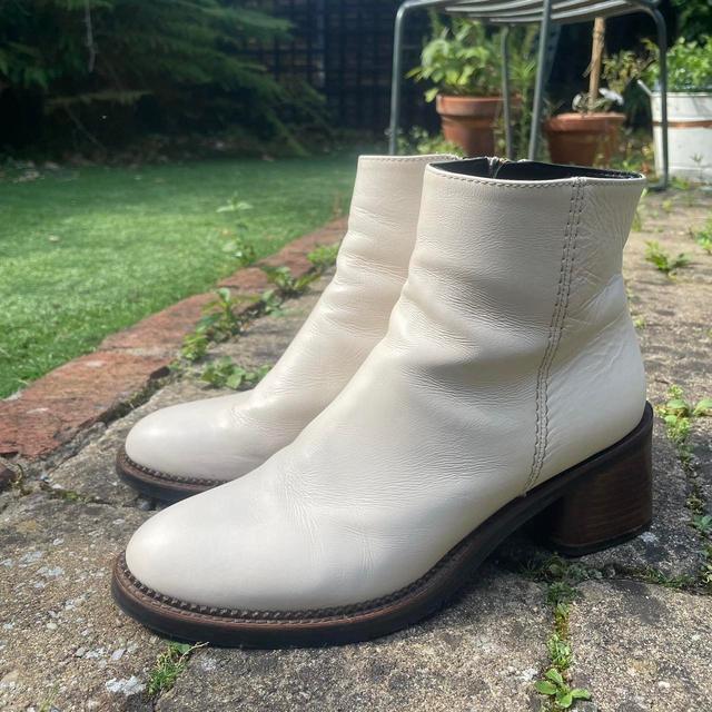 Women's Ankle Boots - White - UK 6.5 on Productcaster.