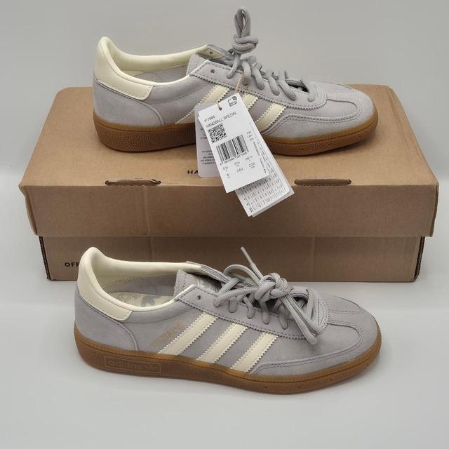 Adidas Women's Trainers - Grey - UK 5.5 on Productcaster.