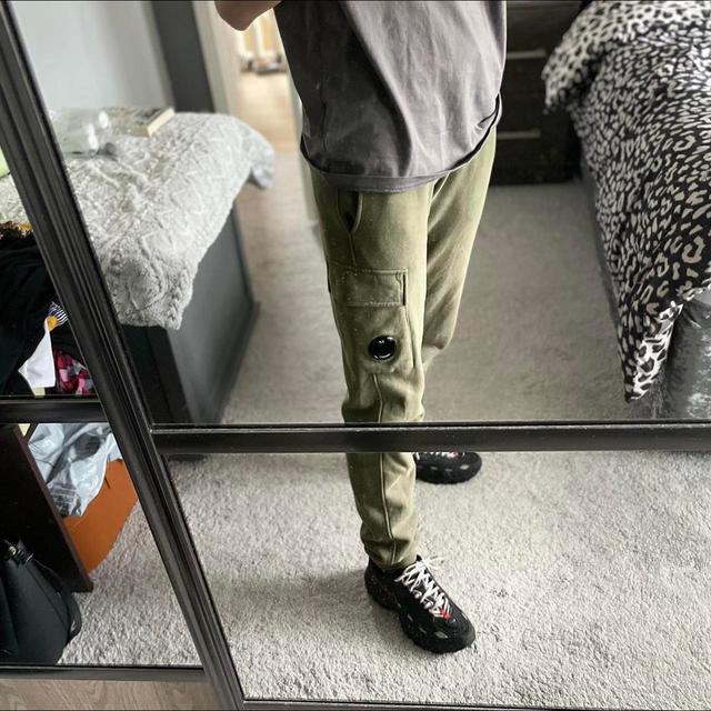 CP Company Men's Sweatpants - Khaki - XS on Productcaster.