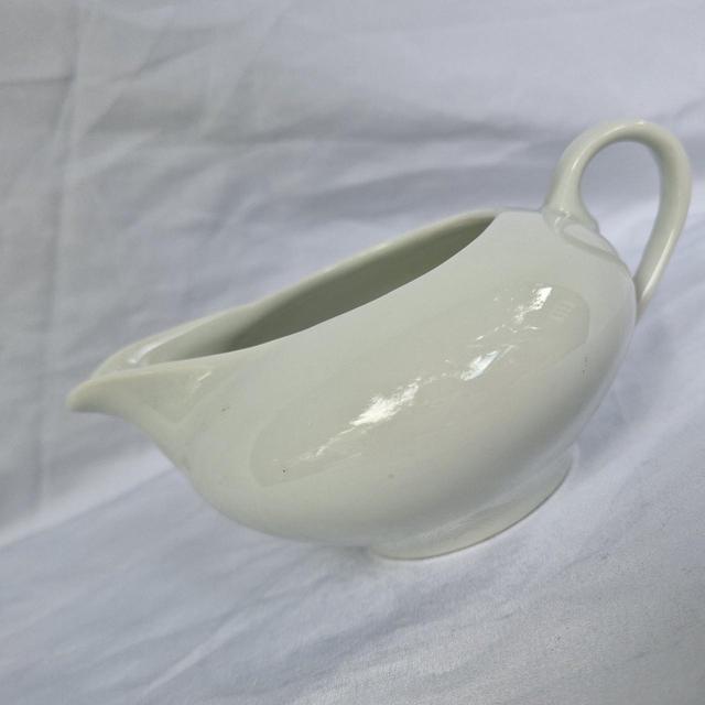 Vintage Supply Dinnerware - White on Productcaster.