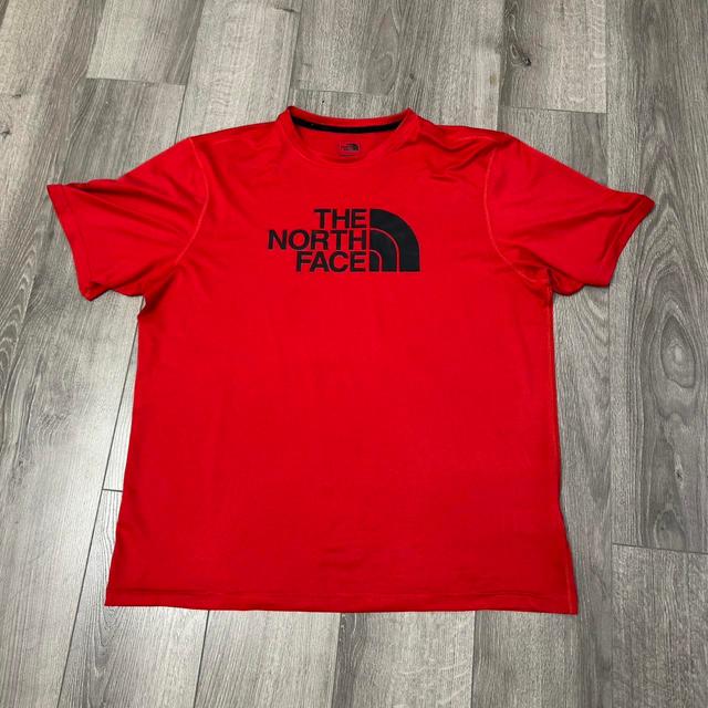 The North Face Men's T-shirt - Red - L on Productcaster.