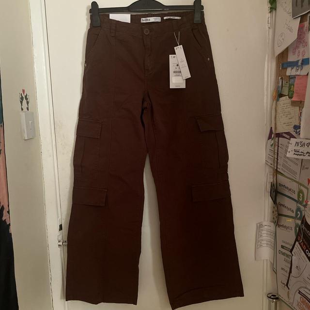 Bershka Women's Low rise Cargo Jeans - Brown - M on Productcaster.