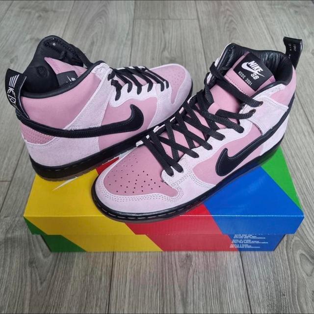 Nike Women's Trainers - Pink - UK 5.5 on Productcaster.