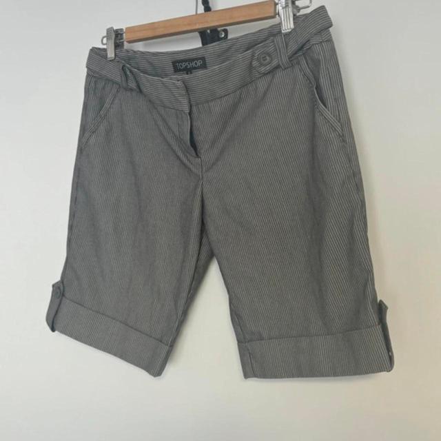 Topshop Women's Shorts - Grey - UK 12 on Productcaster.