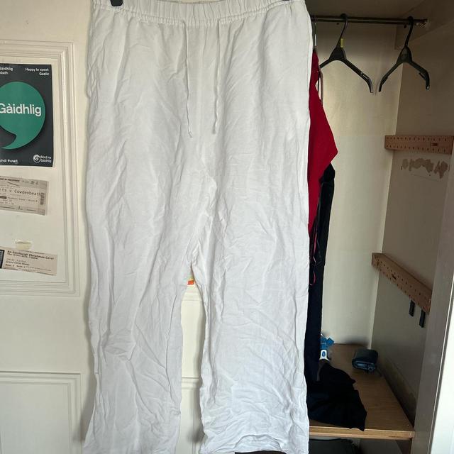 H&M Women's Trousers - White - L on Productcaster.