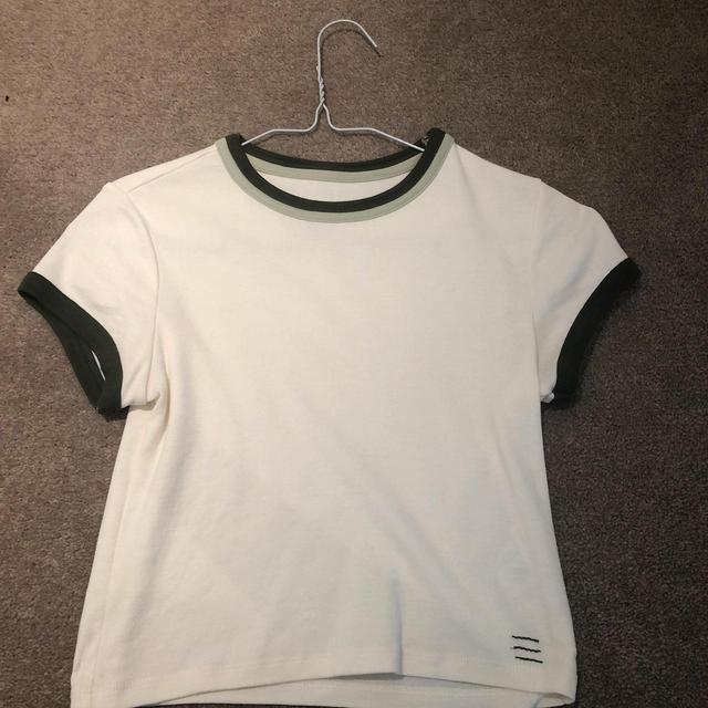 BDG Women's Crop top - White/Green - 6 on Productcaster.