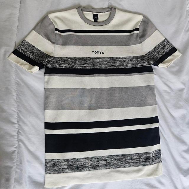 Men's T-shirt - Grey/White - S on Productcaster.