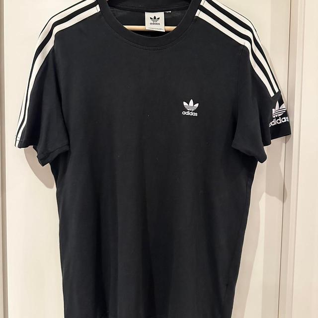 Adidas Originals Men's T-shirt - Black - M on Productcaster.