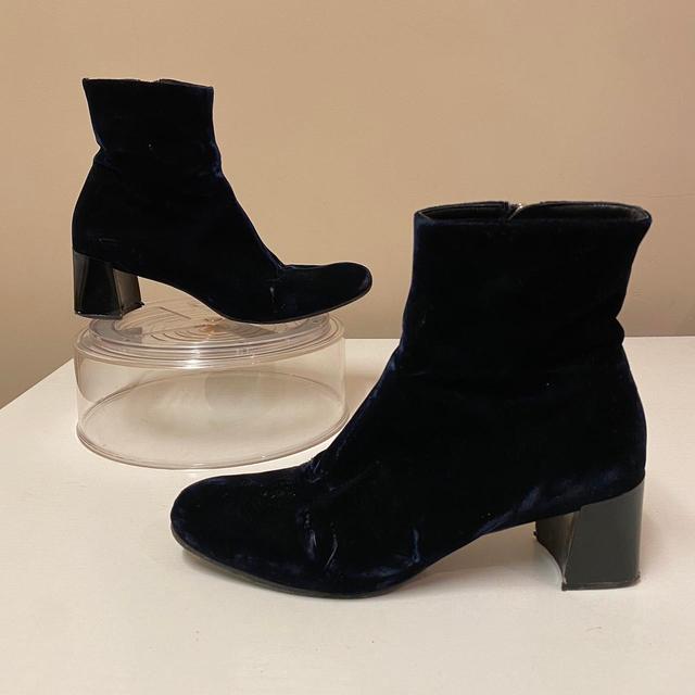 Vintage Women's Ankle Boots - Navy - UK 5.5 on Productcaster.