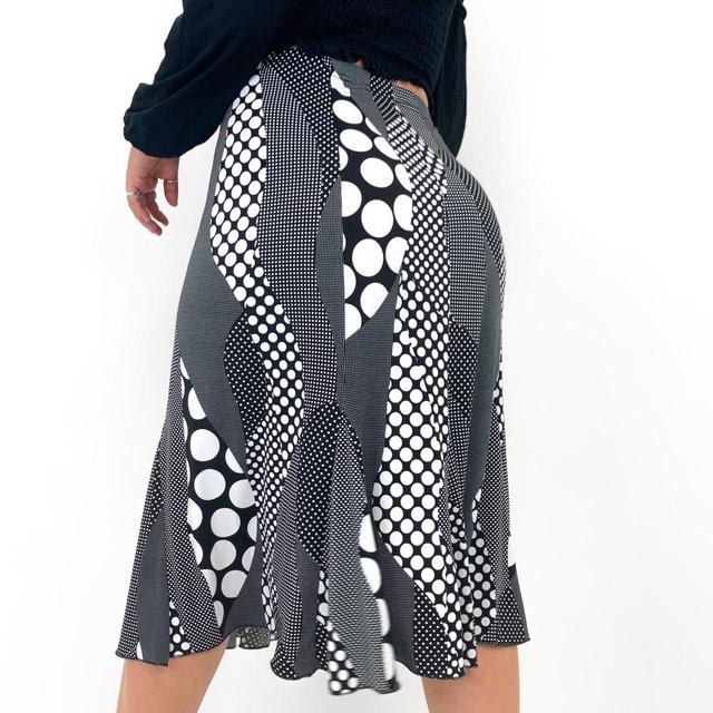 Vintage Women's Midi Skirt - Black - M on Productcaster.