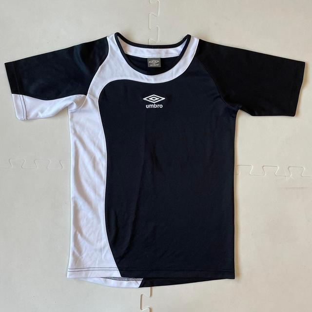 Umbro Women's T-shirt - Black/White - L on Productcaster.