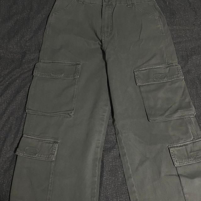 H&M Women's Bottom - Khaki - UK 10 on Productcaster.