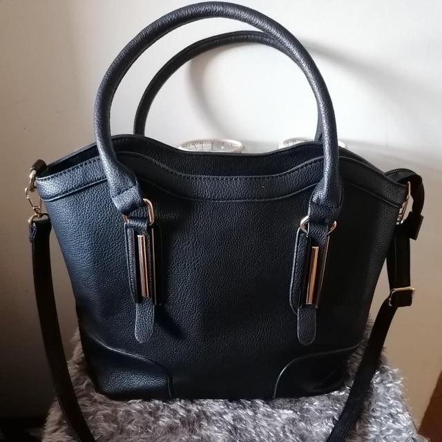 Preloved Women's Faux leather Bag - Black on Productcaster.