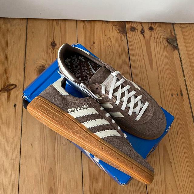 Adidas Originals Women's Trainers - Brown/Grey - UK 4 on Productcaster.