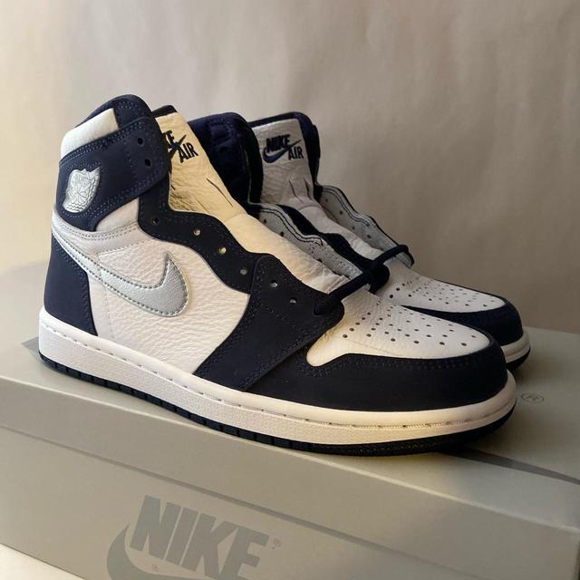 Jordan Men's Trainers - Navy/White - UK 6.5 on Productcaster.