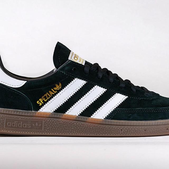 Adidas Men's Trainers - Black/White - UK 8.5 on Productcaster.