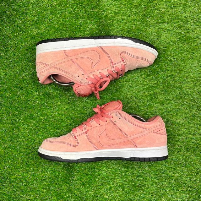 Nike Men's Trainers - Pink - UK 9 on Productcaster.