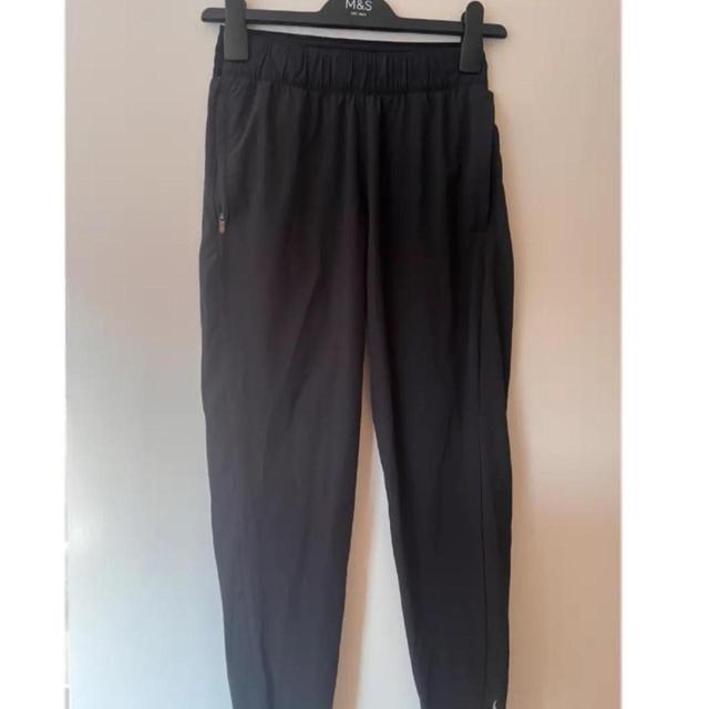 Nike Women's Skinny Trousers - Black - UK 6 on Productcaster.