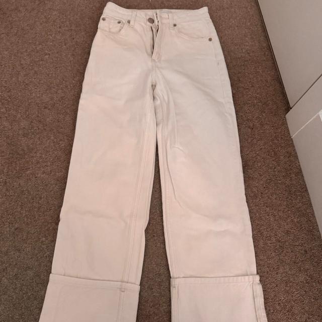 Zara Women's Jeans - White/Cream - UK 4 on Productcaster.