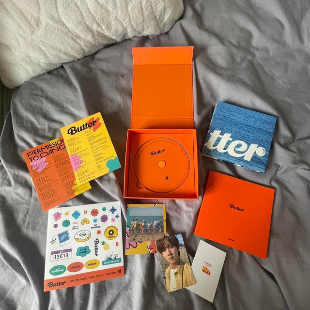 BT21 CD - Orange on Productcaster.